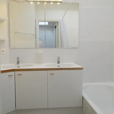 Duplex In Near The Beach, Cleaning Included Apartamento Nieuwpoort